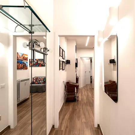Bohemian Pigneto Rhome - 2 Bdr 2 Bath Family Friendly Comfort & Elegance - Colosseum At 4 Metro Stops - Secure & Vibrant Area, Pigneto Metro & Historic Car Free Island At 10 Min Walk - Easy Access To Termini, La Sapienza, Policlinico Umberto I *